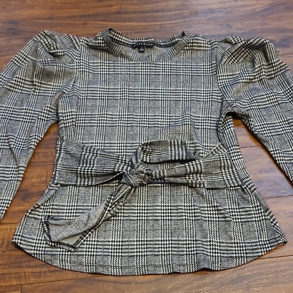 Haute Monde Tops - Plaid Puff Sleeve Top - Black and Gray